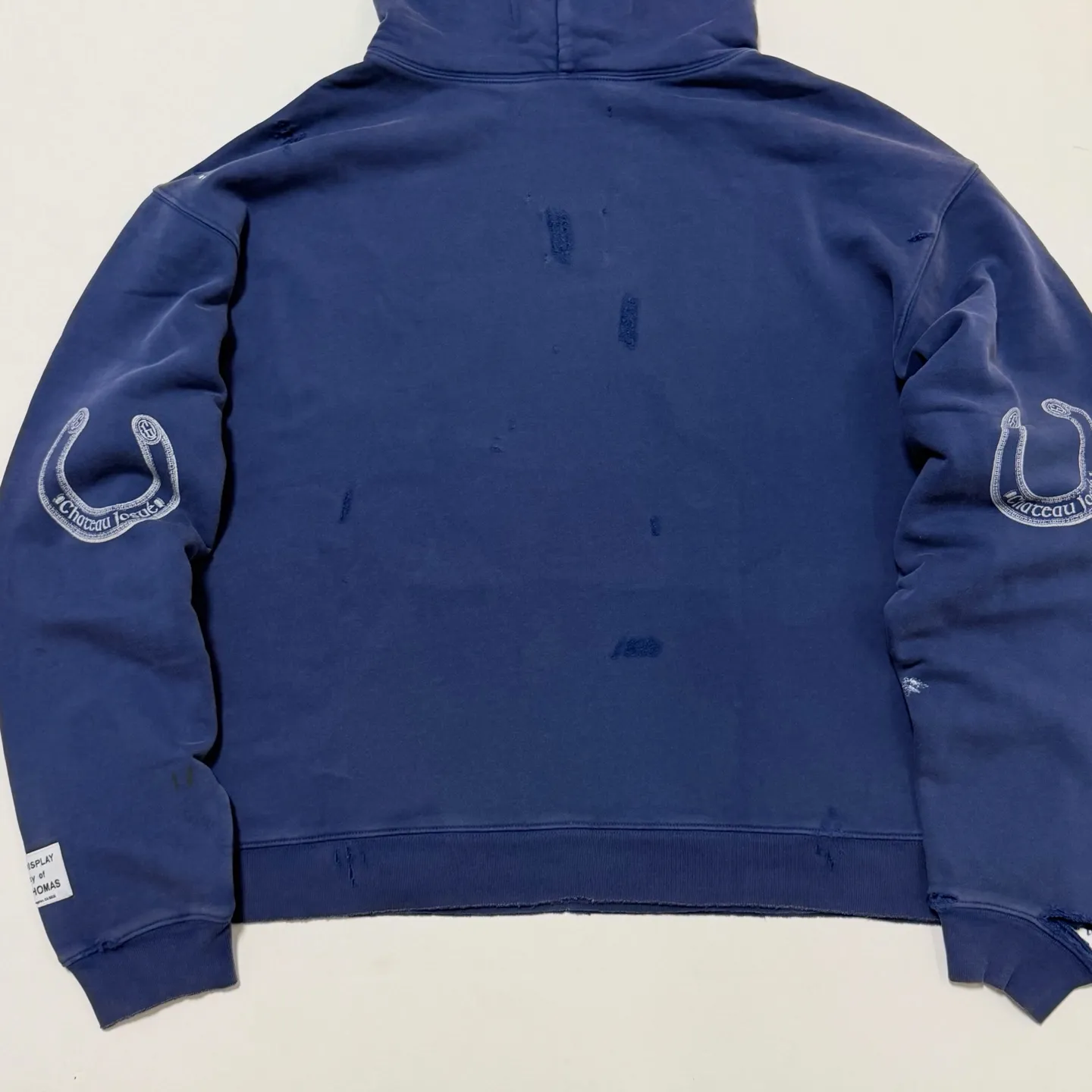 GALLERY DEPT. CHATEAU RANCH HOODIE/NAVY Horseshoe Winery Splash Ink Destroyed Hoodie Washed Blue S-XL Assute Reactive Dyes Ready-made Clothes Fade Process Post-Fry Color Processing Super Heavy and Cumbersome Too Many Cuts and Hanging Wormhole Destruction Process➕Hand-Splashed Ink Very Time-consuming and Labor-intensive Correct Version Original Main Mark➕Large Main Mark➕Yellow Wash Mark The original BOXY short and wide version has not been changed at all. God-cut. Authentic level printing process. Post-washing treatment to show natural aging effect.